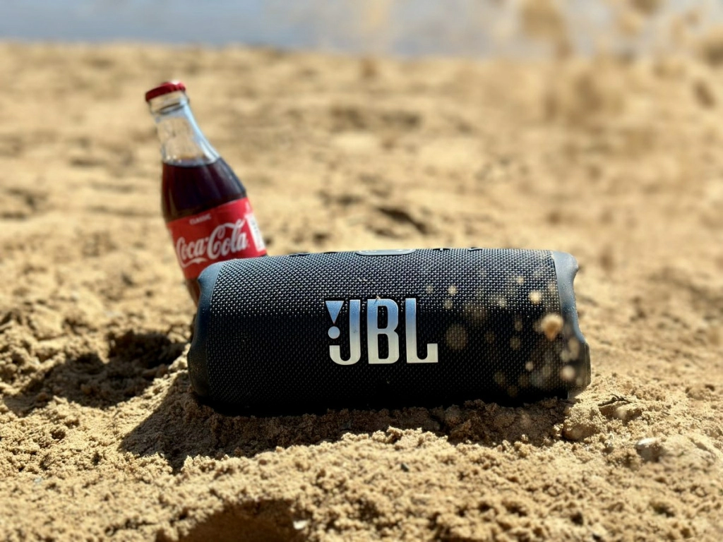 Беспородная колонка JBL Charge 5 – защита от внешних воздействий