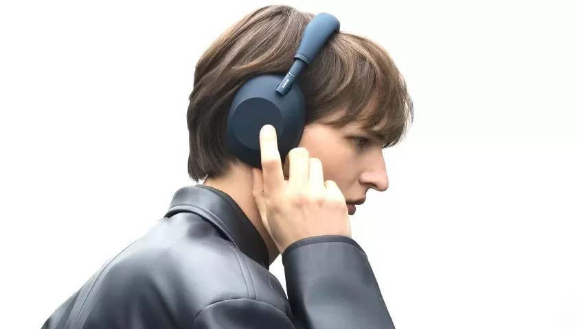Наушники Sony WH-1000XM6 – интуитивное управление и интеллектуальные функции