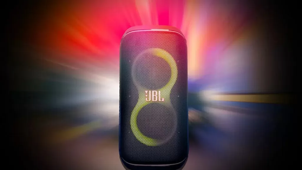 Колонка для вечеринок JBL Partybox Club 120 – чистая энергия вечеринки в портативном формате