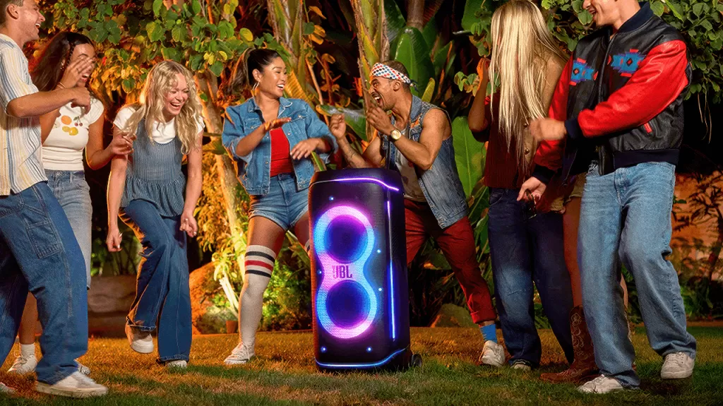 JBL PartyBox 720 – портативная акустика мощностью 800 Вт с Ai Sound Boost и RGB-подсветкой