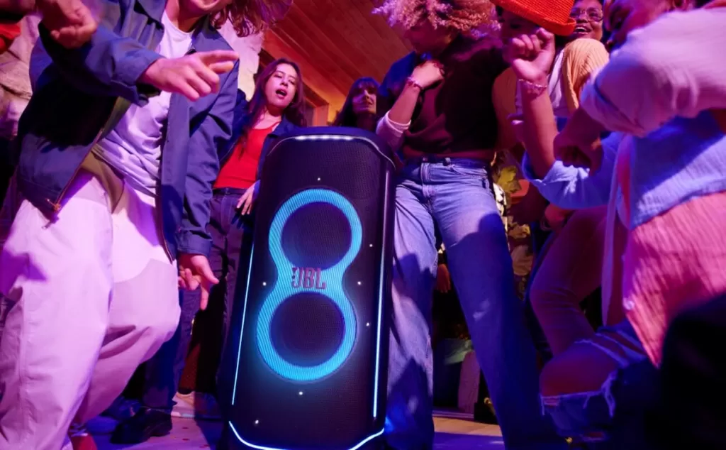 JBL PartyBox 1100 Ultimate – акустическая система мощностью 1100 Вт c Dolby Atmos и световым шоу
