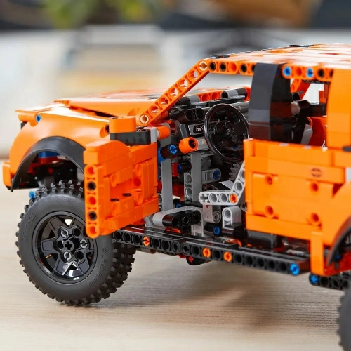 Конструктор LEGO Technic 42126 Ford F-150 Raptor