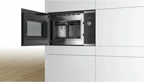 Микроволновая печь Bosch BFL524MS0