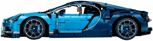 Конструктор LEGO Technic 42083 Bugatti Chiron