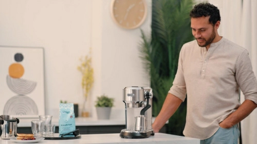 Кофеварка рожковая DeLonghi Dedica Maestro Plus EC 950 M — фото, купить в Минске с доставкой по Беларуси — 360shop.by