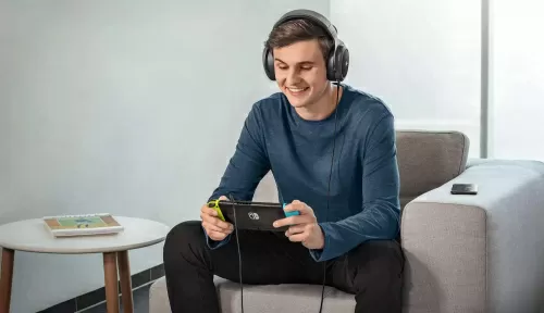 Наушники Corsair HS70 Bluetooth