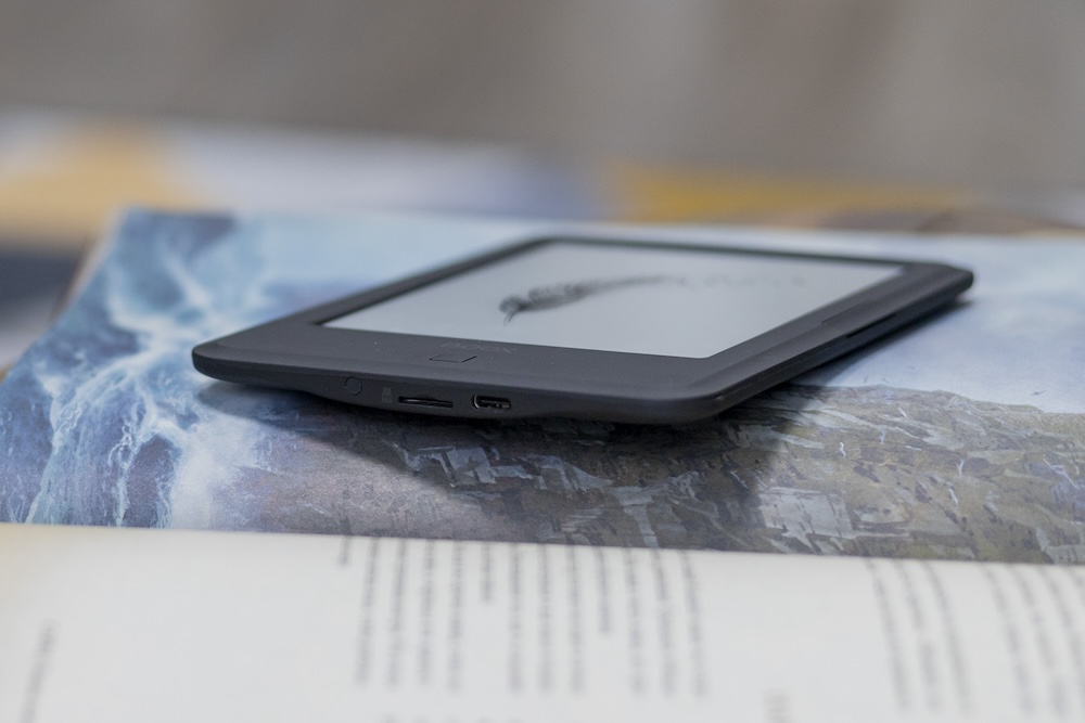 Электронная книга Onyx BOOX Faust 6 – аудиофункции и продолжительность работы