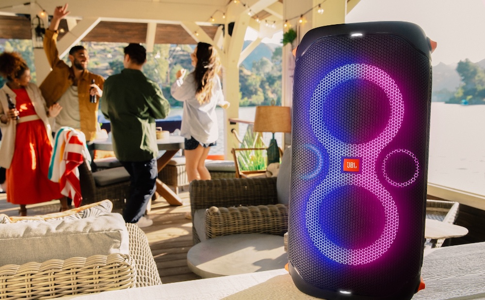 Колонка для вечеринок JBL Partybox 110 – звук который впечатляет