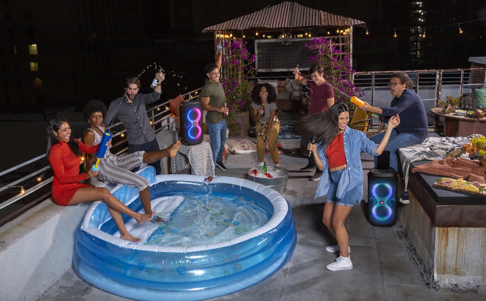 Колонка для вечеринок JBL Partybox 110 – стильный дизайн и защита от влаги