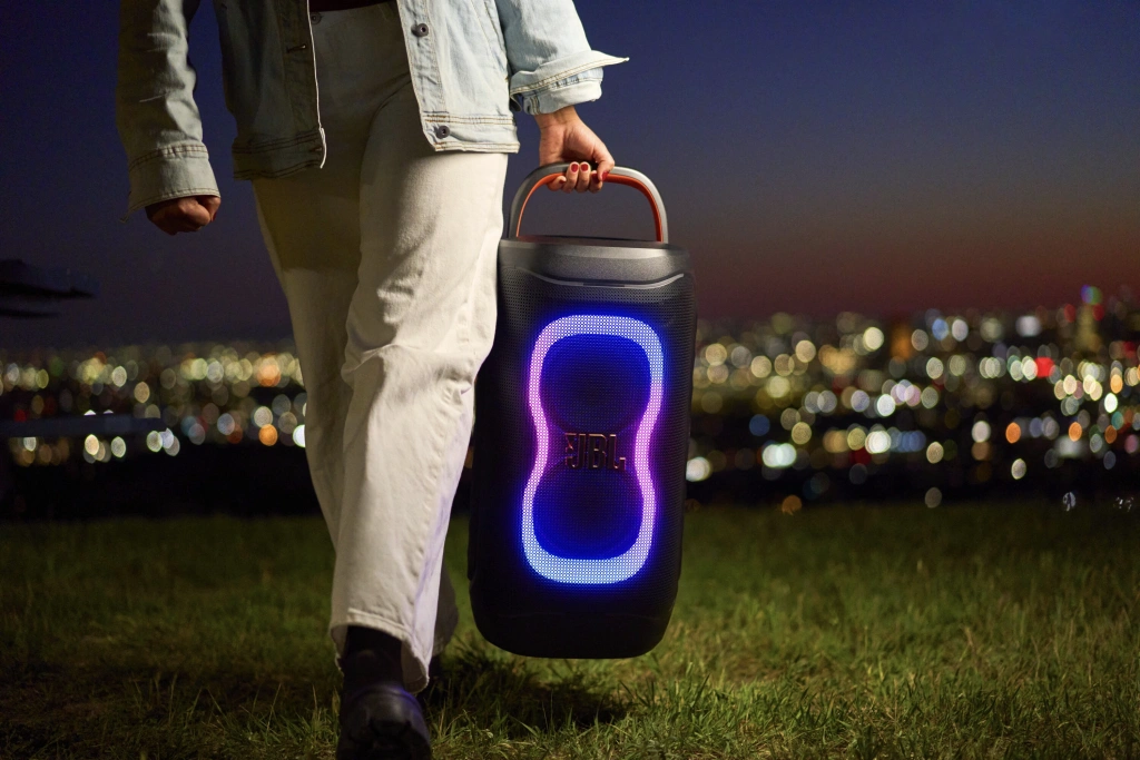JBL PartyBox 130 с ручкой для переноски и защитой от брызг IPX4
