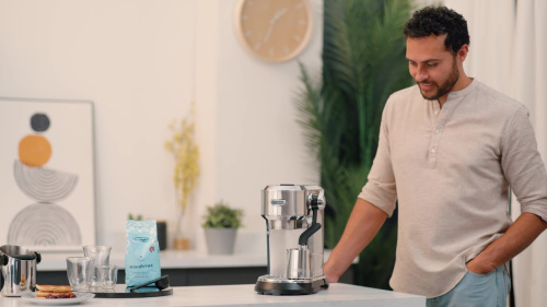 Кофеварка рожковая DeLonghi Dedica Maestro Plus EC 950 M — фото, купить в Минске с доставкой по Беларуси — 360shop.by