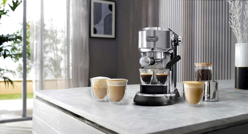 Кофеварка рожковая DeLonghi Dedica Maestro Plus EC 950 M — фото, купить в Минске с доставкой по Беларуси — 360shop.by