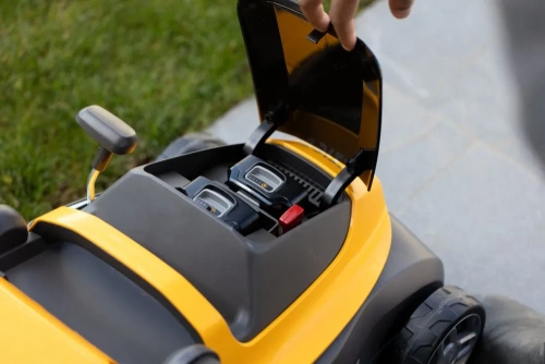 Газонокосилка аккумуляторная Stiga Collector 136e Kit (291342068/ST2) (с 2-мя АКБ) — фото, купить в Минске с доставкой по Беларуси — 360shop.by
