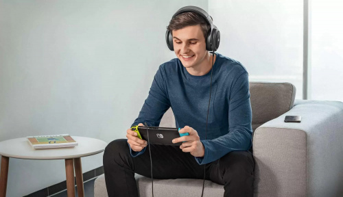 Наушники Corsair HS70 Bluetooth
